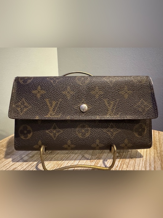 Louis Vuitton Handbags - Louis Vuitton Brown Monogram Sarah Long Wallet in Brown